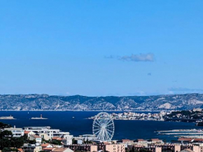 Mer et Pinède Marseille Calanques